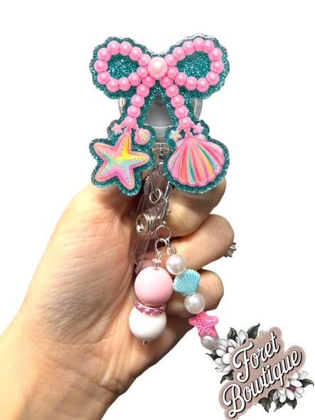 Seashell Bow with Charm